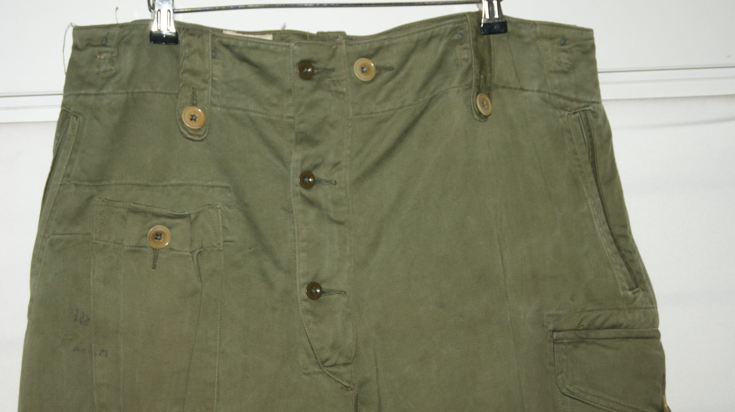 olive green trousers